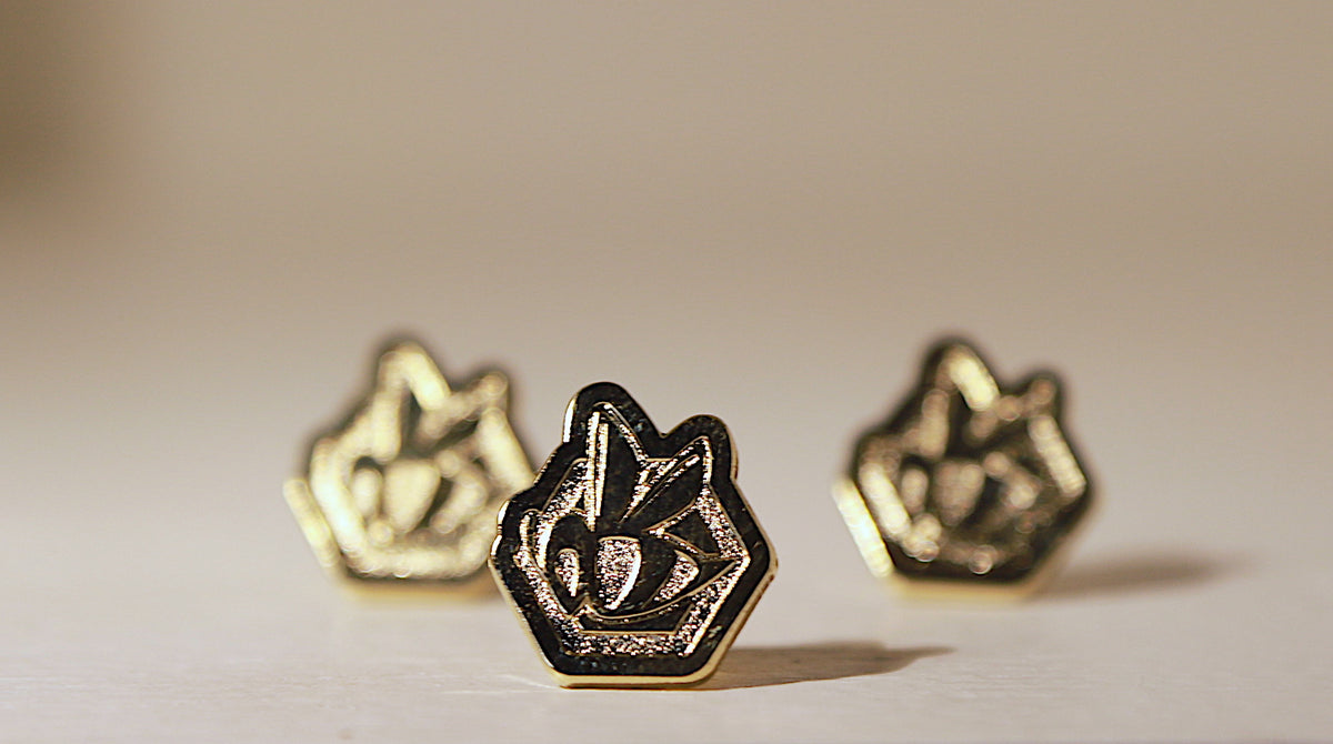 Waxaholics Bee Pin